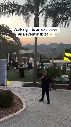 This is what a private event at a villa in Ibiza looks like 👀 Have you ever been to an event like this? ❤️‍🔥 #ibiza #ibizatheisland #summer #fyp #foryou #summer2025 #music #paradise