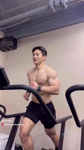 Korean Boyfriend Shows Off Muscles | Hot Asian Man Doing Things
