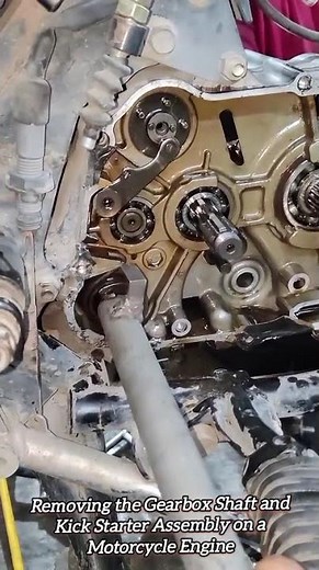 Removing the Gearbox Shaft and Kick Starter Assembly on a Motorcycle Engine #shorts #mechanic