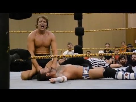 CM Punk vs. Dean Ambrose - FCW 10/21/2011
