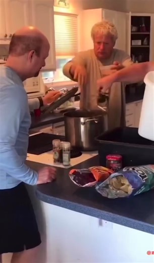 TOMORROW is Auction Day at Northeast Auto Auction!! 📌 Bank lane starts EARLY at 9:30 AM 🦃 Turkey Bowl continues — win $250! 🇺🇸 Veterans Day — thank you to all who served. See you there !! #northeastpaautoauction #saletime #scranton #cars #autoauction #dontmissout #November #dealership #auctiontime | Northeast Pennsylvania Auto Auction