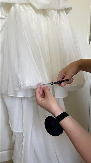 I made a garter from wedding dress cut off fabric, Anita Benko Bridal #wedding #diy #bride #sewing