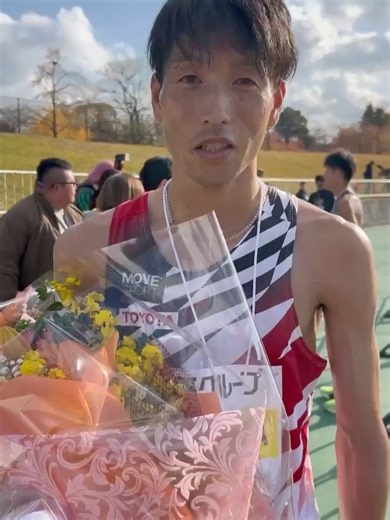トヨタ自動車陸上長距離部 on Instagram: ". 【大会結果】 12/7（日） #福岡国際マラソン 2025 2位 #西山雄介 2時間7分56秒 日本人1位✨・MGC出場権獲得🎉 DNF #丸山竜也 現地、テレビでのご声援ありがとうございました！ 優勝には届きませんでしたが、西山雄介選手が和弥選手に続き、日本人1位、MGC出場権を獲得しました✨ 西山選手のコメント動画もぜひご覧ください👀 写真提供: @tomo.icoco 引き続き熱い応援をよろしくお願いします🔥 #トヨタ自動車 #トヨタ自動車陸上長距離部 #TOYOTA #福岡 #マラソン"