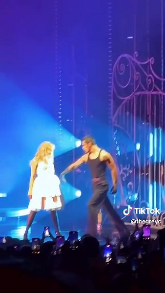 october 20th - addison rae show @ the wiltern. brava 👏👏👏 #fyp #addisonrae #fy #concert