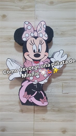 Vale Piñatas on Instagram: "Como decorar una piñata de Minnie Mouse 🥰🪅🐭✨️ #minniemouse #piñatas #manualidades #diy"