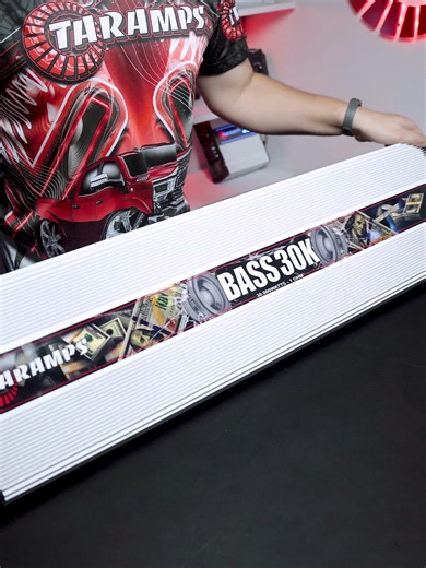 Unboxing pure power. The Taramps Bass 30K delivers 30,000 watts RMS built for extreme bass, high-performance setups, and competition-level car audio. This is not just an amplifier, it’s raw energy for serious sound systems. #taramps #caraudio #extremebass #spl #basshead #amplifier #highpower #soundsystem #tarampsusa