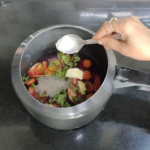 Instant vegetables soup/#Healthy vegetables soup /#boiled vegetables....😋