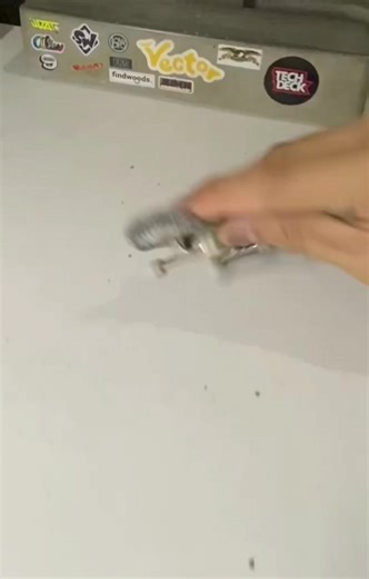 Fingerboard Tricks & Tech Deck Tutorial