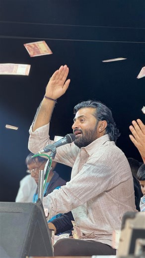 Devayatbhai khavad on Instagram: "Last Night : Junakatariya , Kutch🔥 . 📸 @manavvaghela_ . #lokdayro #kutch #devayatkhavad #ranorananirite😎 #bhachau #rano #gujarat #khavad #reels #viralvideos #devayatkhavadofficial #newreels #jaymataji"