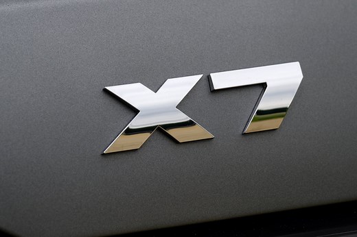 BMW iX7 Rumored to Launch in 2027 with Multiple Power Variants