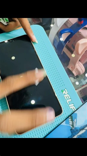 Screen protector normal et privacy pou tou model portable available chez @Ifix Mobile shop Inbox lor 58586125 pou plis details#screenprotector #glass #privacy #mru🇲🇺 #fypシ゚