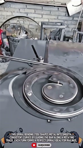 Spiral metal bender tool 🔩 #shorts #metalworking #ornamental