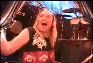 Iron Maiden - Brave New World (Live 2001 Rock in Rio)