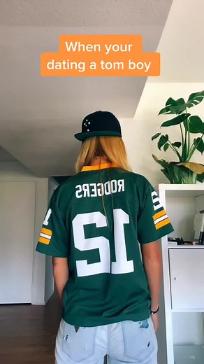 Dating a Tomboy: The Unique Relationship Dynamics