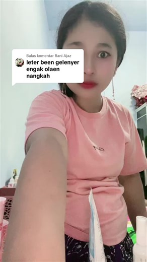 Memes dan Kebangkitan Kecantikan Fallin Beauty