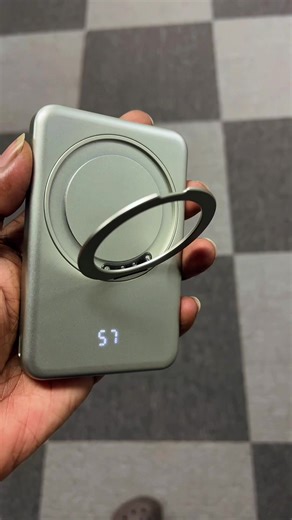 Sleek Hands-Free Charging Power Bank for Easy Use