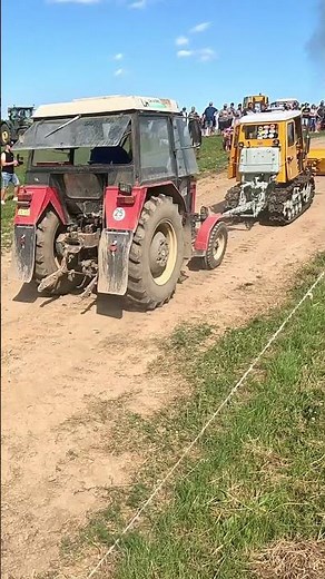 Tracked Tractor vs Zetor💪🚜😅
