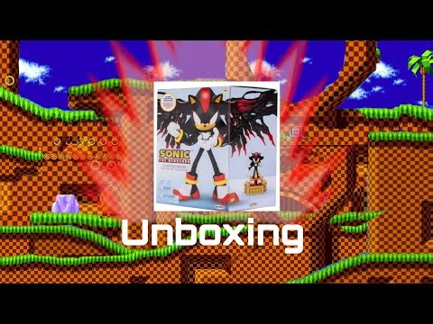 Unboxing Shadow the Hedgehog collectors edition doom wings figure