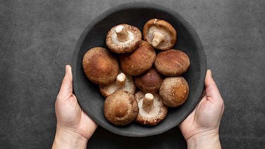 4 Types of Brown Mushrooms