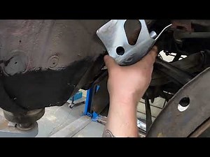Rear axle mount both rusted through lower axle for welding W201 190E