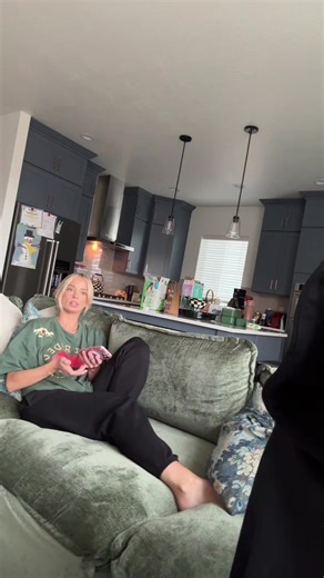 Description of a Blonde Bob Suspect