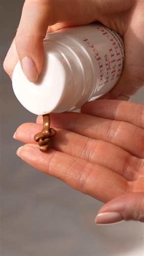 Achieve an instant sun-kissed glow with our perfect legs skin miracle ⭐️ apply like a moisturiser, layer for desired colour, wait until it's touch dry and rinse off at the end of a ✨ glowing ✨ day. Perfect for a radiant summer look 💖 📹 @regan.alysse | This Works