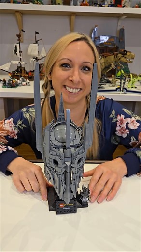 Unboxing LEGO du casque de Sauron! Mercii ‪@BoutiqueImaginaire‬ #legofan #lego #sauron #humour