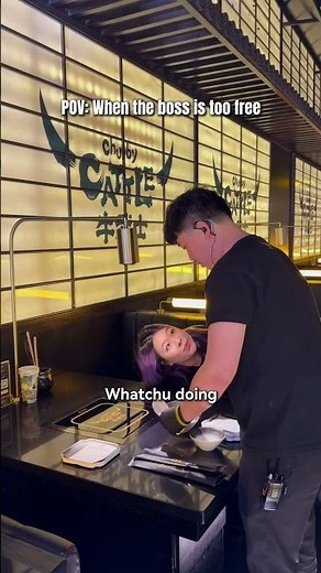 POV: When the boss is too free 😂 Just another day at Chubby Cattle Shabu Duluth — where even the bo