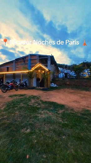 Bienvenidos al Mirador Noches de París🗼, un rincón mágico en el corazón del Huila. ✨🌙 Acompáñanos en este recorrido donde cada paso revela un nuevo encanto: senderos iluminados🌟, vistas que enamoran 😍y espacios creados para desconectarte de todo. 🌌✨🚶‍♂️🌿 Mirador Noches de París: un destino para sentir, respirar y volver. 💫🌠** Información: 3115347413. Ubicación: Vereda Normandía del corregimiento del Caguán. Neiva - Huila. | Mirador Noches de París