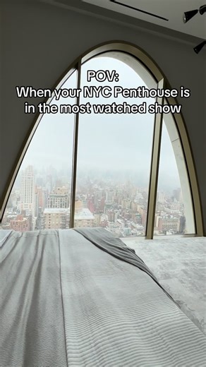 Dejan Tolmac on Instagram: "An absolute spectacular 5,508 ft² five bedroom, four-and-a-half bathroom Triplex Penthouse is OUT OF THIS WORLD and it was famously featured in HBO’s Succession as Kendall Roy’s ultra luxurious Upper East Side residence which was initially listed for sale and astonishing $33M, sold in the end for a $24.7M!!!🎥🍿 How would you rate this owners suite/bathroom/terrace combination? Studio $1,150,000 📍Carnegie Hill 3rd Avenue & 88th Street 🏠5 beds 4.5 baths 💰$24,700,000