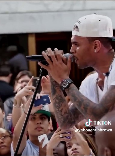 Chris Brown - Don't Wake Me Up (Official Music Video)