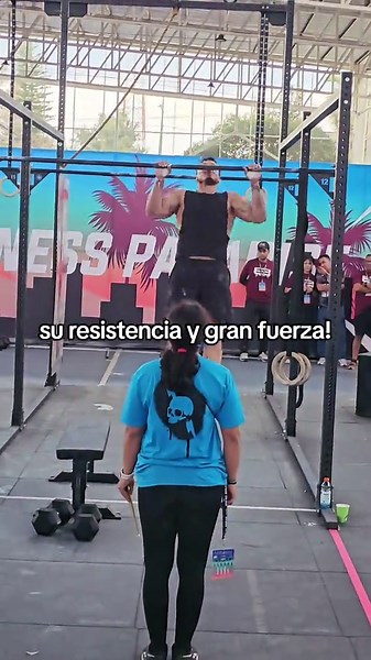 Se me paso subir el segundo día! Aquí tuvo que hacer press para pecho con mancuerna y seguido dominadas varias series. #motivation #gym #crossfit #gymbro