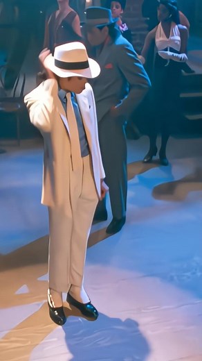 MJ’s “Impossible” Move EXPLAINED!😱 | Saloon Dip