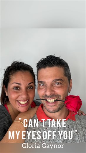 Mélo on Instagram: "💘 La chanson du mois de février : Can’t Take My Eyes Off You Un grand classique, au piano, à deux voix 🎶 Sur Can’t Take My Eyes Off You, on aime jouer avec les ambiances : 🤍 une version plus douce et posée ✨ ou une version plus rythmée et punchy, pour dynamiser l’atmosphère C’est une chanson qui s’adapte facilement selon le moment et l’énergie souhaitée : 🥂 cocktail 🎉 moment festif 🤍 ambiance plus intimiste En février, mois des amoureux, elle s’invite naturellement dans