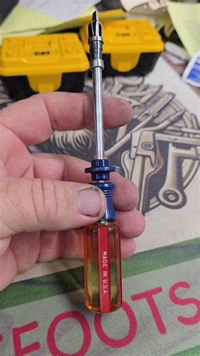 🔧 Craftsman Screw Holder — Back in the Fight Cleaned up, de‑gunked, and ready to grab screws like it’s 1958 all over again. Another vintage warrior pulled from the shadows and put back to work. 👍🍻 #CraftsmanTools #VintageTools #ToolRestoration #BackToWork #UsedButLegendary