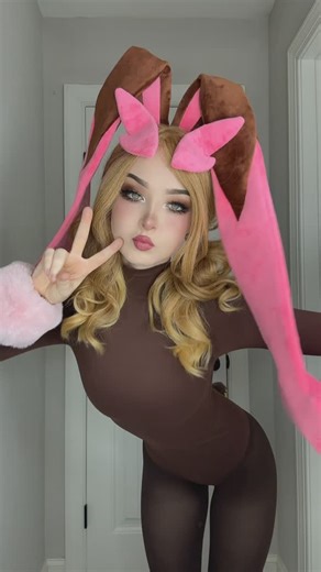 Sneesnaw on Instagram: "Lopunny >:3 #cosplaygirl #cosplay #explorepage #explore #pokemon #lopunny #lopunnycosplay #pokemoncosplay"
