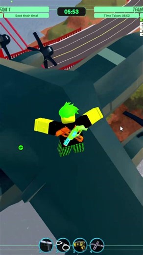 Catching HelloItsVg Off Guard During Crew Battle😂