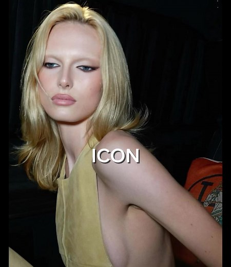 Iconic Model Alex Consani Shines on the Runway