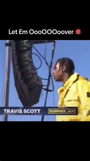 Travis Yelling in Autotune 👹🌵 #laflame #travisscott #cactusjack #utopia #live #security #5mo #letemover #foryou