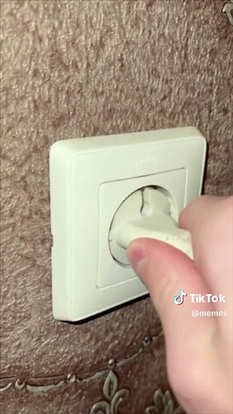 String - Cowbelly이(가) 포함된 Cowbelly’s Memes (@memes) 님의 동영상