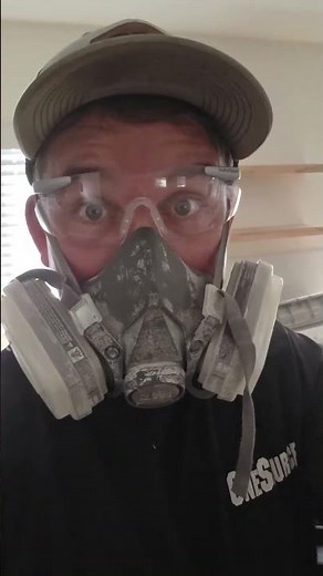 How to peel popcorn ceiling like butter 😱 #diy #homeimprovement #Shorts