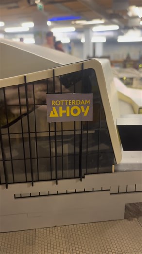 Miniworld Rotterdam on Instagram: "🎉 55 jaar Rotterdam Ahoy! 🎉 Al meer dan een halve eeuw is Ahoy dé plek waar Rotterdam samenkomt. Van grootse concerten tot sportevenementen, beurzen en congressen: hier gebeurt het allemaal. De basis werd al gelegd in 1950 met de tentoonstelling Rotterdam Ahoy! en sinds de opening op Rotterdam Zuid in 1971 (door prins Claus!) groeide Ahoy uit tot één van de grootste evenementenhallen van Nederland. 💥Wist je dat Pink Floyd het eerste concert in Ahoy gaf?🎸 En
