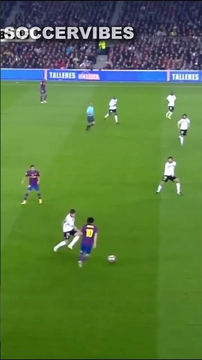 Messi’s First Touch Is Unreal 😳 #messi
