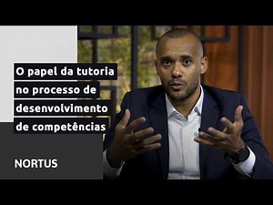 Como a tutoria transforma conhecimento em competências reais