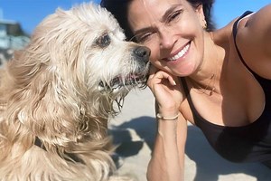 Teri Hatcher Announces Death of Her 'Rock Star' Dog Who Volunteered as a Therapy Dog at L.A. Children's Hospital
