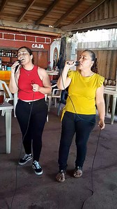 La mesera.. no tenemos los derechos de autor..al estilo de las lemus show..para contrataciones inf.al 753 120 6245 | Las Lemus show y sukaraoke musical