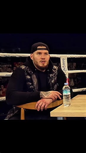 Stanni gegen Leon Machere: Der Skybase Kampf