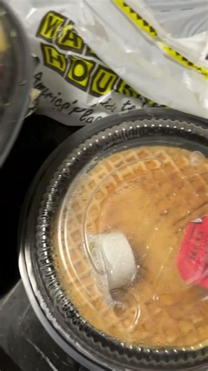 TRYING WAFFLE HOUSE 😍 PANCAKES & EGGS 🔥 #food #cubanlynk #wafflehouse