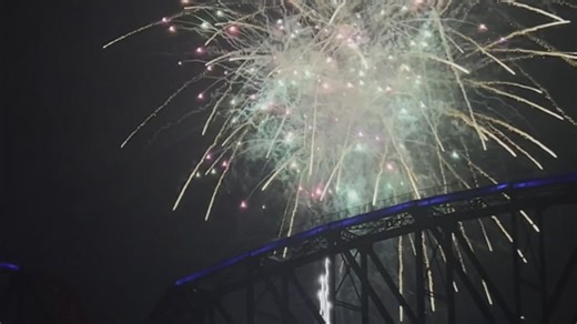 Thousands enjoy Fourth of July fireworks in Louisville