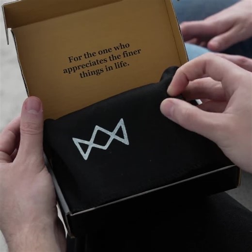 Full Grain Leather Bifold Mens Wallet with ID Window – RFID, Personalized with Initials & Inside Engraving